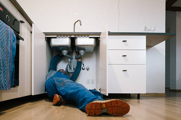 Professional Leak Detection technician working in Wellington, AL